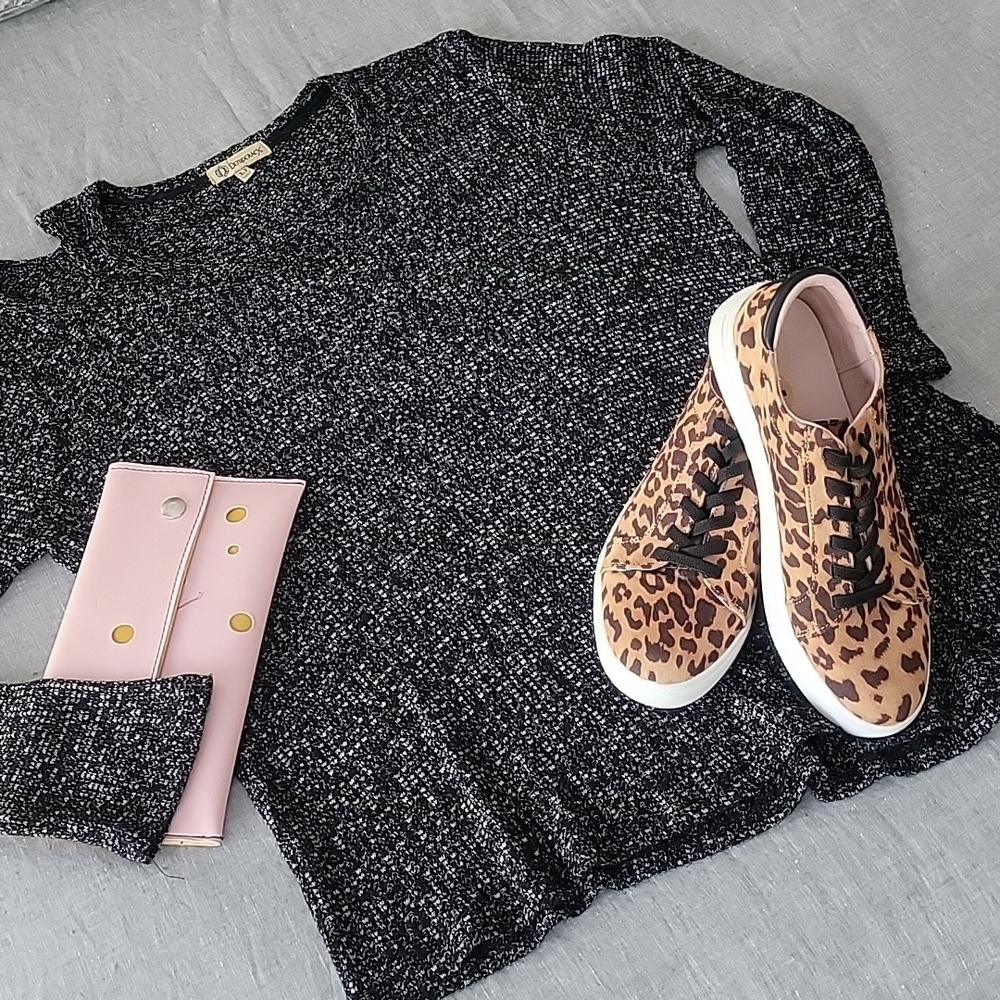 Democracy Cold Shoulder Asymmetric Knit Top